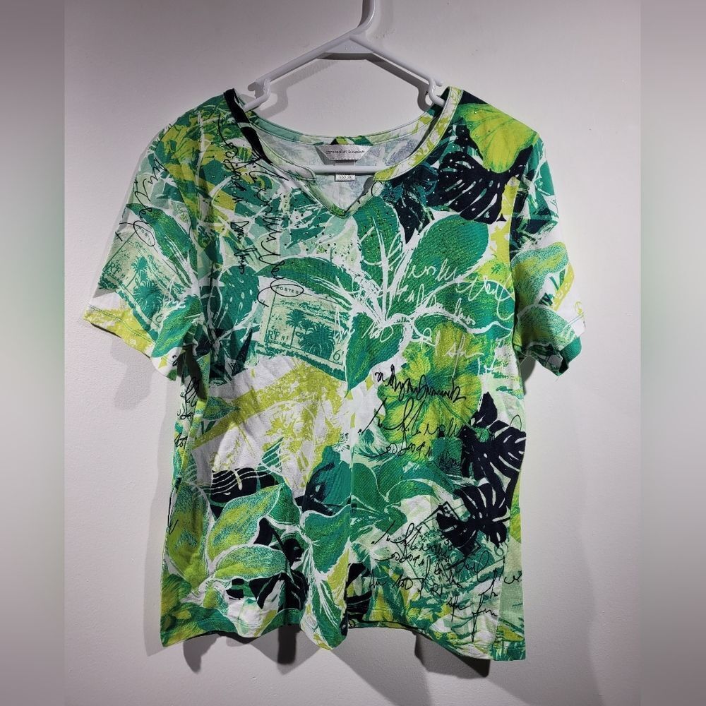 Christopher and banks woman's Short sleeve green top